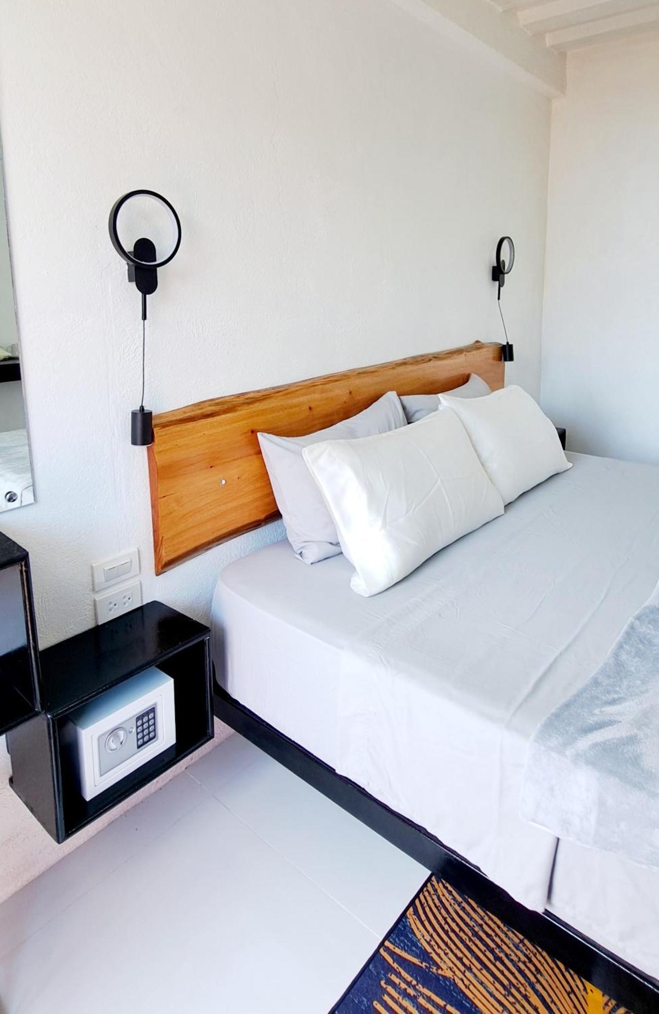 Bougainvillea Guesthouse Сан Хуан Екстериор снимка